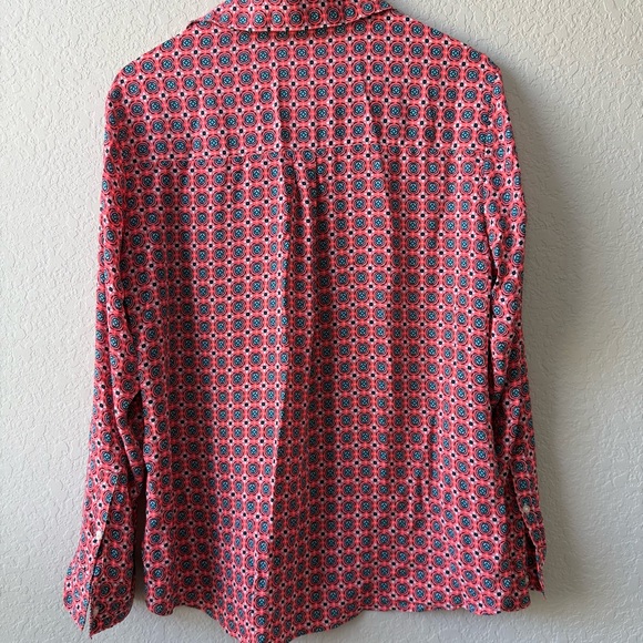 Express Potofino Women's Red and Black‎ Patterned Button Down Blouse - Picture 2 of 3
